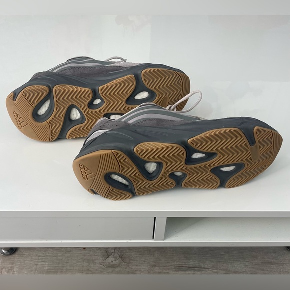 adidas gazelle silver green womens Adidas Yeezy Boost 700 Magnet – ChillyKicks main image 0